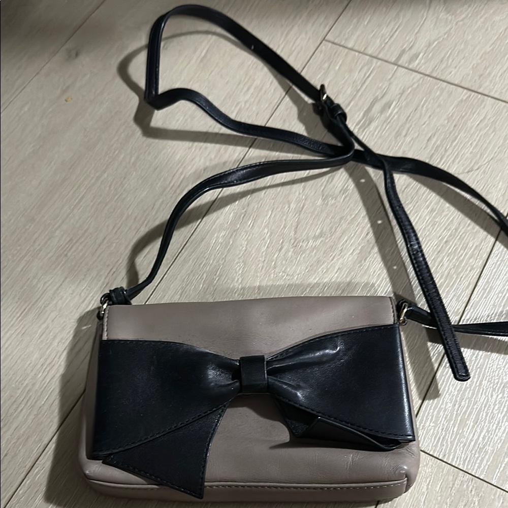 Elegant Black and Gray Women's Bag